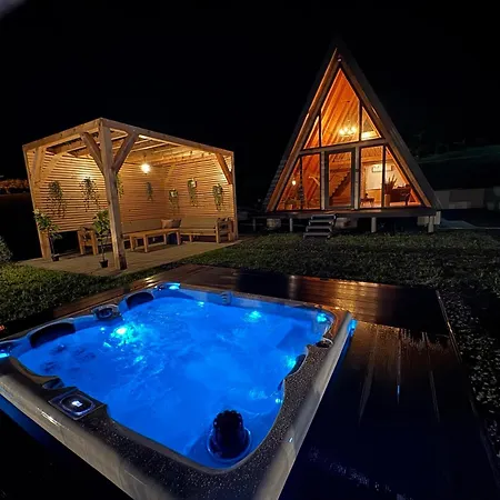 Harmony - Private Jacuzzi & Nature شاليه بانيا لوكا